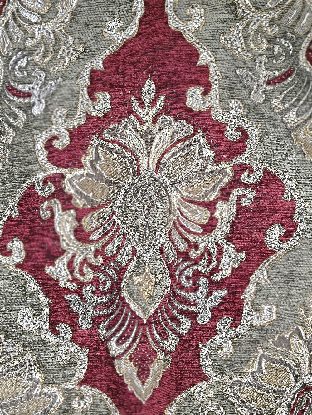 J Queen NY Cerino Woven Chenille Damask Standard Shams Crimson/Chocolate EUC. - Picture 6 of 12